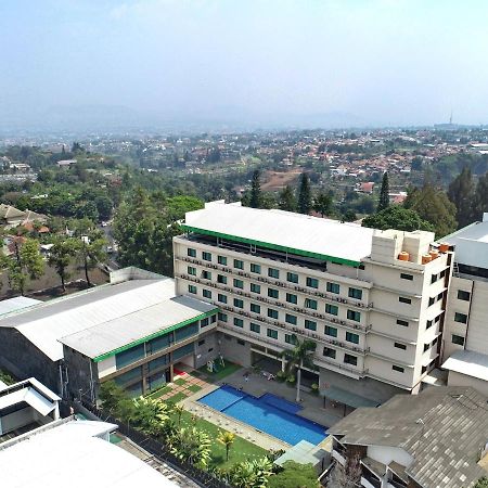 Novena Hotel Bandung Лембанг Екстериор снимка
