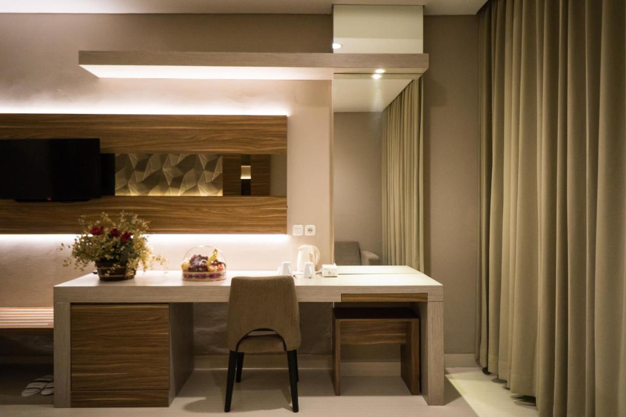 Novena Hotel Bandung Лембанг Екстериор снимка